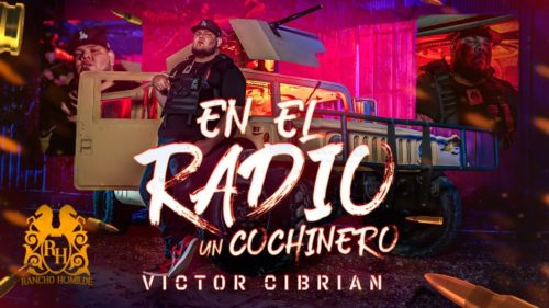 En La Radio Un Cochinero Letra by Victor Cibrian